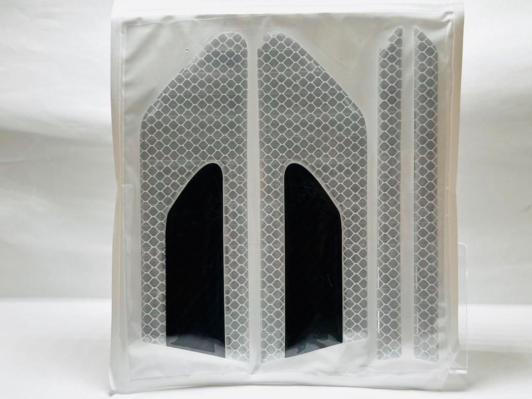 反射ステッカー ユーロ風 ホワイトカラー 高反射 車 車載用 サイド 一台分 ドレスアップ 事故防止 夜間 ドアパンチ 傷 反射シール バイク 車 送料無料|SOLVIONA